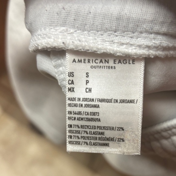 American Eagle Teen AE boy / Men's soft gray AE 24/7 shorts size S - Picture 5 of 5